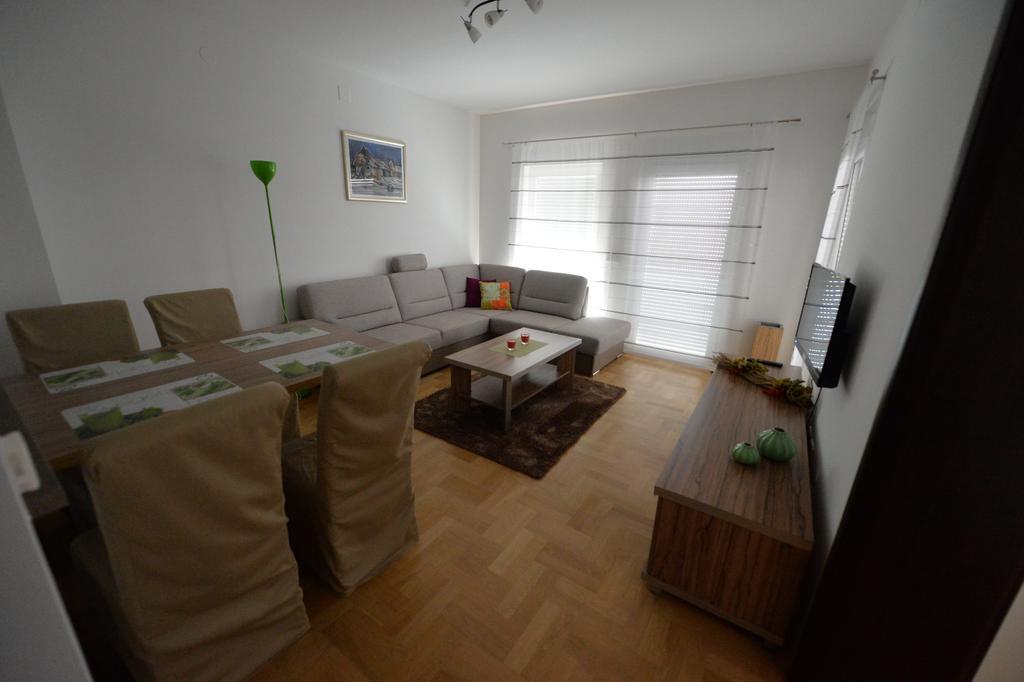 Apartmani Spoljar Zupanja Eksteriør bilde